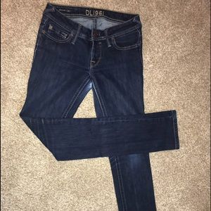 DL 1961 Kate Straight size 25